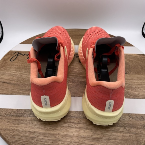 Brooks Hyperion Tempo Women's Size 8 B Shoes Coral Flan Running Gym - Picture 4 of 8